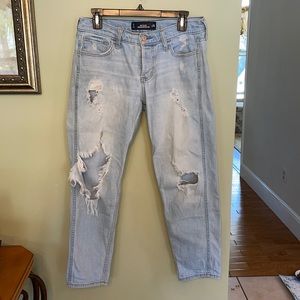 Hollister Vintage Boyfriend Jeans, button up, size 1, W 25, light blue wash